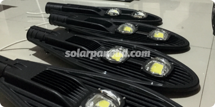 jual lampu pju solarcell 50 watt