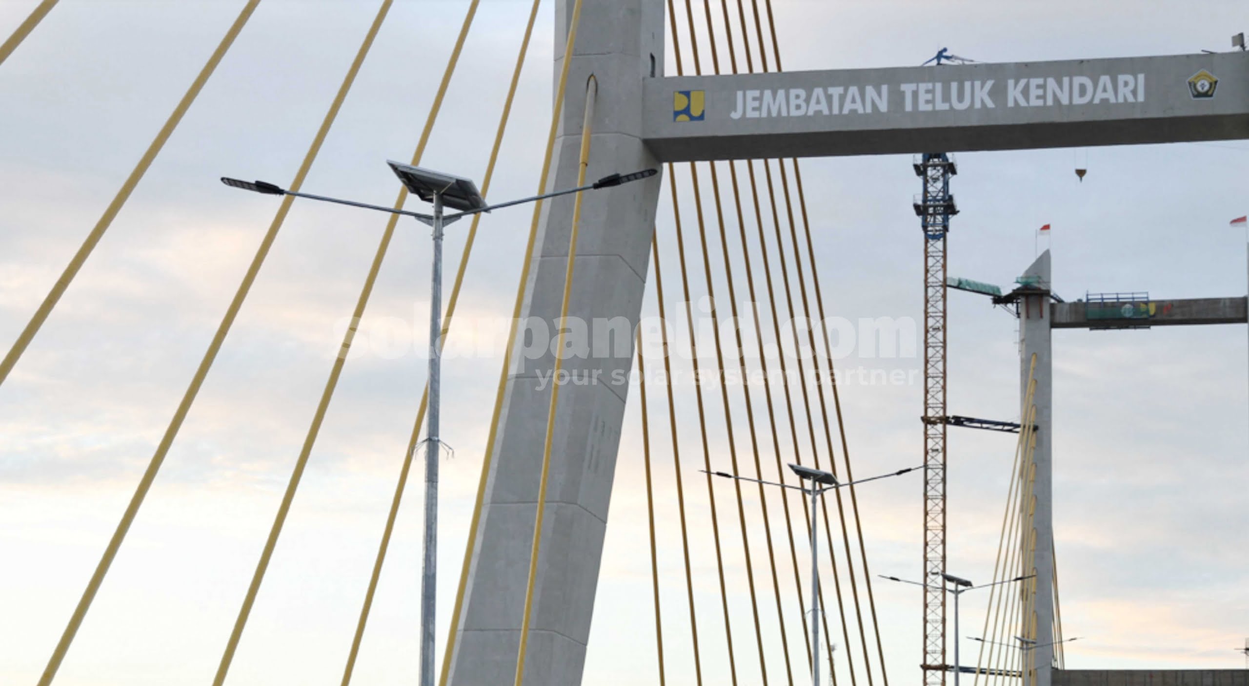 jual lampu pju tenaga surya 2in1 di kendari