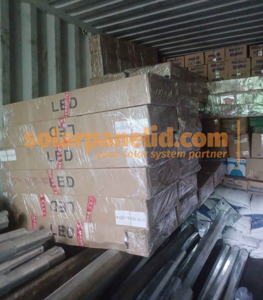 Lampu Tenaga Surya Wamena