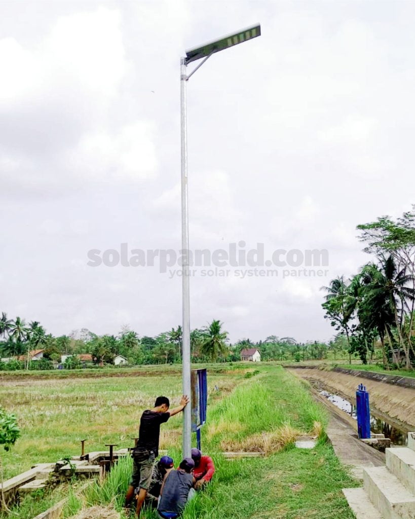Jual Lampu Tenaga Surya Batang