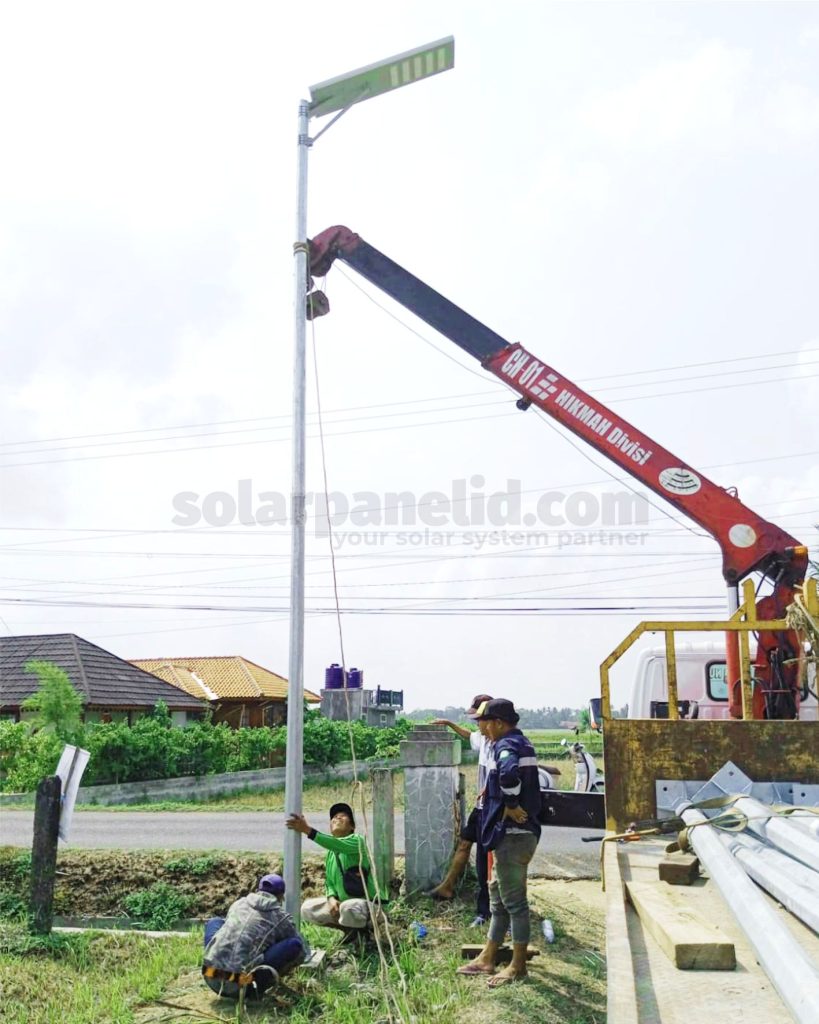 Jual Lampu Tenaga Surya Kendal