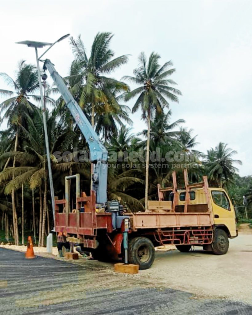 Jual Lampu Tenaga Surya Bobong