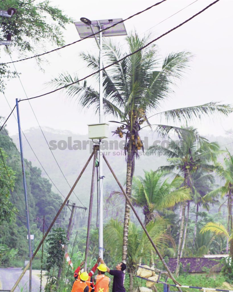 Jual Lampu Tenaga Surya Singkawang